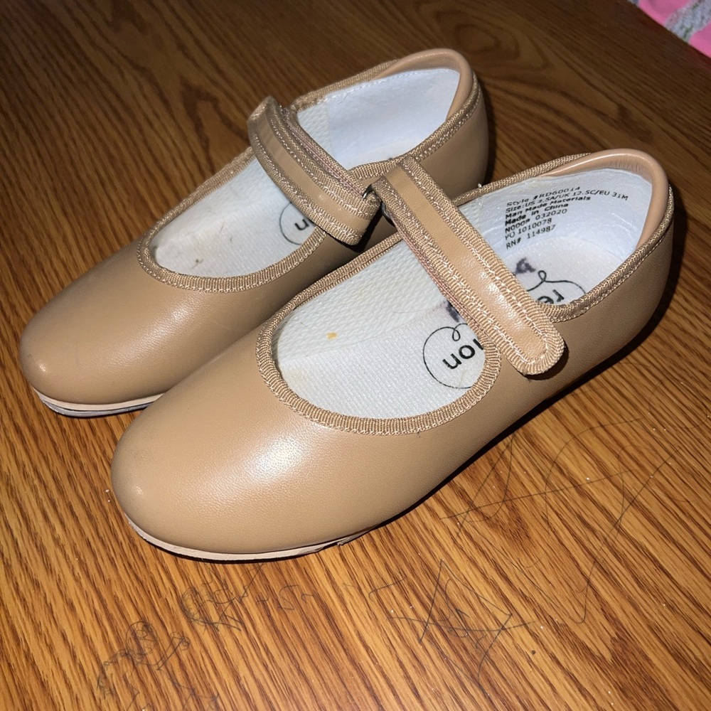 Tap shoes